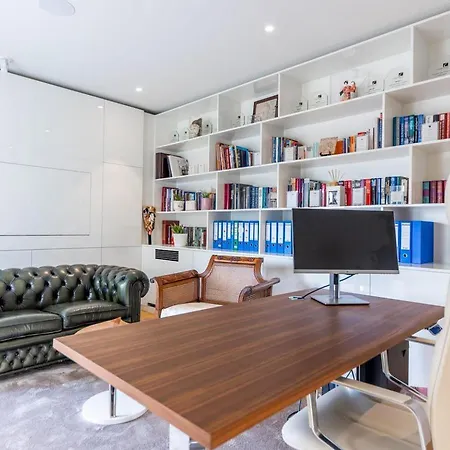 Modern With Private Pool In *