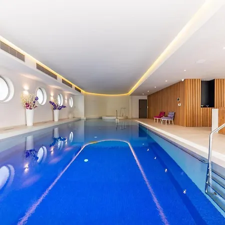 Modern With Private Pool In Villa *